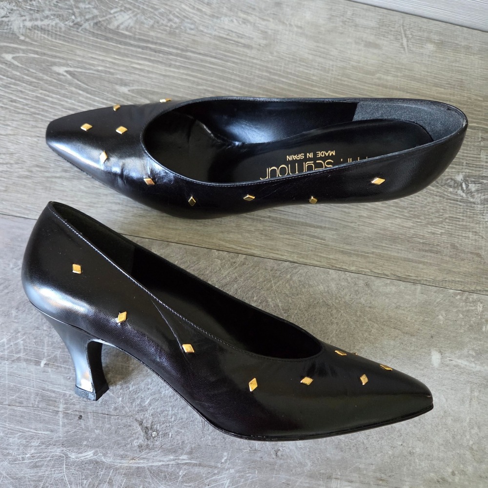 Mr. Seymour Stuart Weitzman Studded Pumps Black Leather Gold Diamond Studs 2.5"